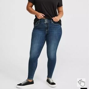 Torrid Super Soft Jegging Skinny Jeans Size  10 Short